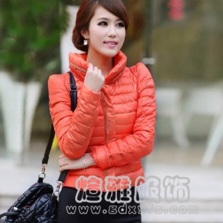 四川便宜清仓时尚新款男女棉衣低价处理批发冬季海量加厚毛衣处理