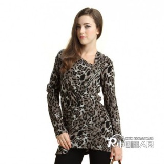 2011新款欧美 经典时尚豹纹上衣 斜领长袖 T恤
