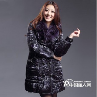 秋冬毛领棉服亮面抽摺修身长款棉衣