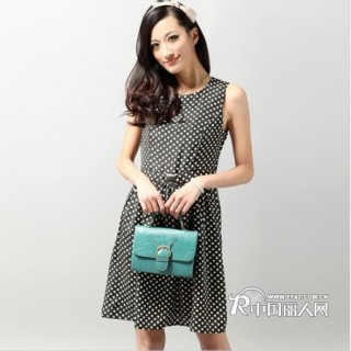 2012新款女装 拉链波点修身无袖雪纺连衣裙 6G1315-1