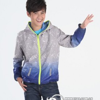 越位少年装   打造实用性与风格化并存的童装品牌