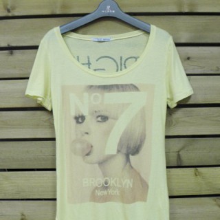 深圳锦衣梦厂家直销T恤3-5元！50000件全清