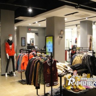 春意盎然，独辫子随你百变