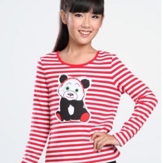 初夏童装加盟店注意创造“应季店铺环境”