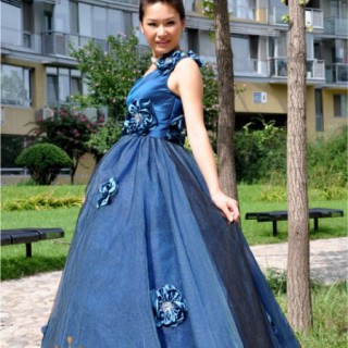 皇家御衣坊出租订制限量绝版婚纱礼服婚庆化妆