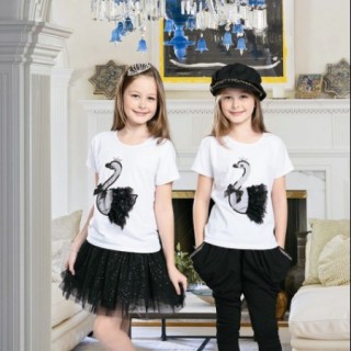 关爱大孩子，培养大孩子正确的消费观念