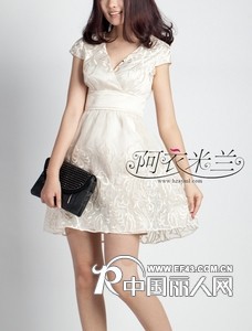 延续经典，演绎时尚---阿衣米兰品牌女装