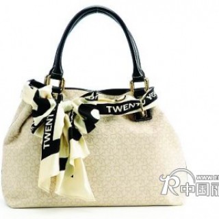 长期高价 【回收库存手袋-求购库存晚宴包-收购库存女包