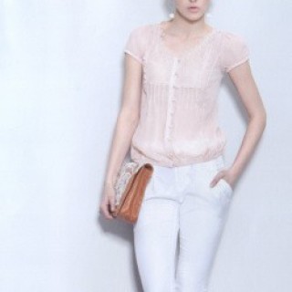 【艾秀雅轩】品牌折扣女装店时尚新款上市，超低价供货