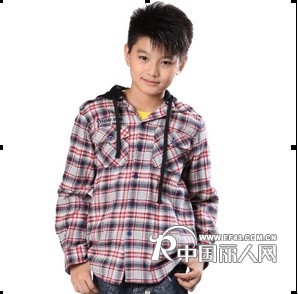 越位青少年装品牌全面打造中国市场营销网络