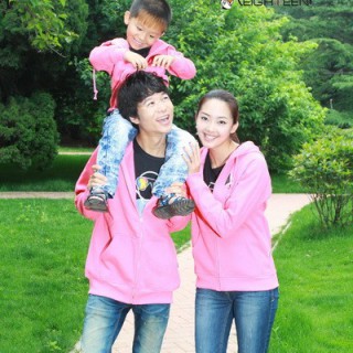 山东亲子装品牌伊见钟情国内知名品牌