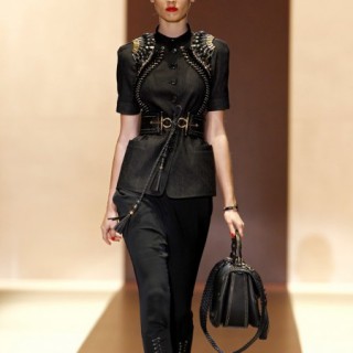 低价批发外贸品牌女装厂家直销一手货源