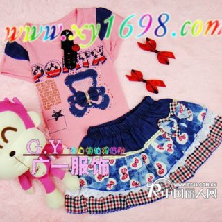 最适合农村穿的服装哪里批发四川服装厂家直销各款儿童服装批发