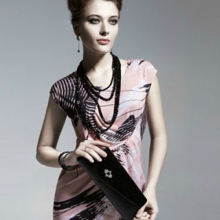 为现代女性创造一个极其女性化的私密空间