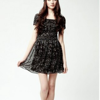 *雅戈美黛*品牌服装扣店登陆中国