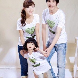 北京人喜欢去哪里批发服装货源啊哪里有亲子装批发呢