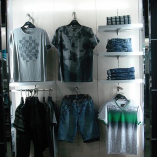 七匹狼休闲时尚男装诚招江苏加盟商