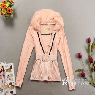 深圳品牌折扣服装批发，厂家低价清品牌女装尾货服装