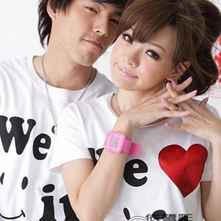 成都九龙亲子装秋装母女装套装长袖情侣装韩版卫衣低价批发