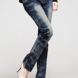 哪里有新款服装批发？广州哪里有时尚女装批发 昆明哪有外套批发