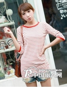 潮流女装卫衣批发时尚潮流连帽卫衣批发新款秋季卫衣批发