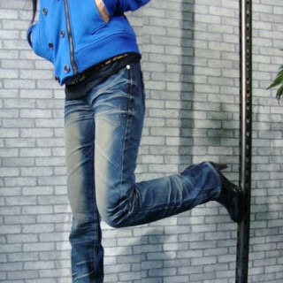 "牛仔很忙”牛仔裤连锁折扣店火爆招商加盟中免加盟费