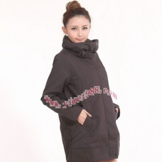 女装折扣_深圳依玫品牌折扣女装批发拿份超低价sahj