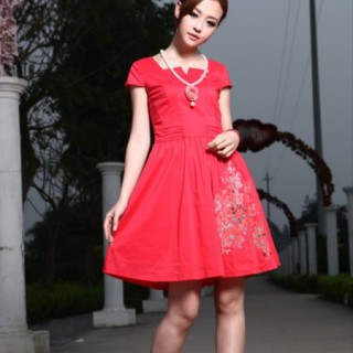 岁月物语女装加盟，岁月物语女装都市女性最为钟爱的服装品牌之一