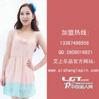 艾上乐品时尚女装品牌，与您共享秋冬时尚盛典