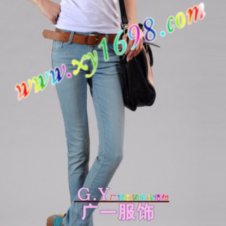 牛仔裤批发货源秋冬季女装牛仔裤偶发厂家秋冬季韩版牛仔裤批发