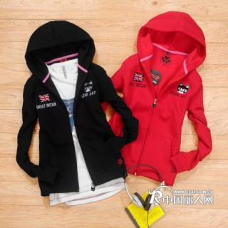 哪里有新款外套批发最新款时尚女装牛仔裤批发市场秋季打底衫批发