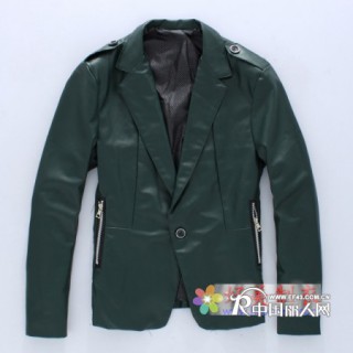 最爱欢迎的秋冬男式服装批发在哪里，哪里有热销的秋冬服装批发