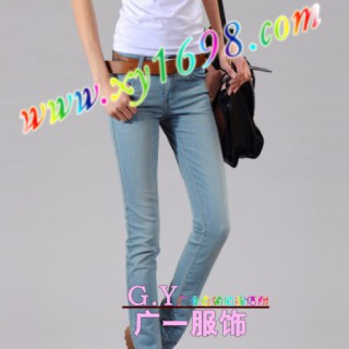 秋季便宜牛仔裤批发厂家广州秋季时尚便宜衣服批发