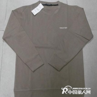 10元长袖T恤批发，量大优惠，齐色齐码