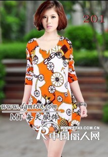 畅销卫衣批发火爆卫衣批发便宜打底衫批发好卖的打底衫批发打底衫