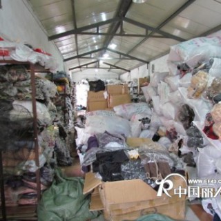 新颖时尚女装.新上市.引领时尚新潮流