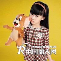 华恩儿童服饰批发市场定位知性、学院派、校园风格