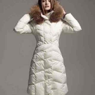 时尚羽绒服品牌森依霖诚招加盟