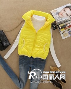 女装羽绒马甲批发时尚女装马甲批发韩版女式马甲批发潮流女款马甲