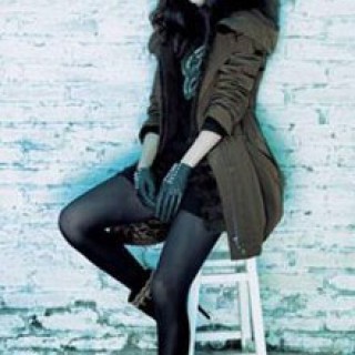 看明星韩孝珠演绎秋冬装 怎么穿都时尚