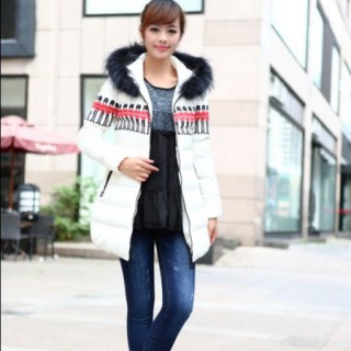 时尚色彩“红雨竹”品牌女装