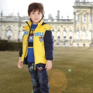 冬季保暖服装 保暖时髦穿出色彩