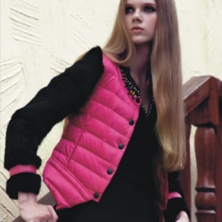 玫红色搭配什么颜色好看 玫红色搭配技巧