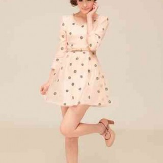 雅戈美黛简约、时尚满足女性不同场合的着装需求