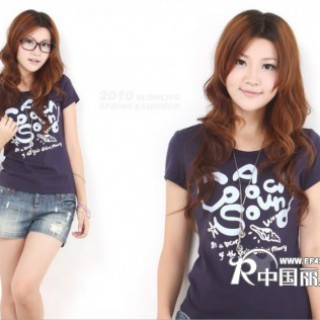 供应低价女装4元服装批发最便宜T恤批发时尚大版上衣批发