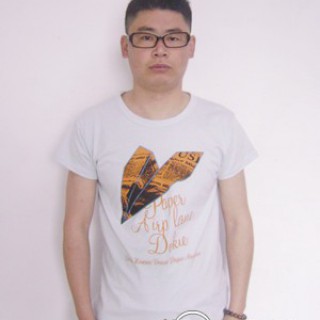 夏季新款时尚男装T恤批发13714185412