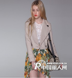 江南人家品牌女装让你风姿卓越气场不减