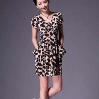 时尚年代江南人家品牌折扣女装让您优雅美丽