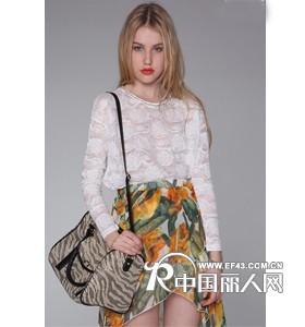 时尚年代江南人家品牌折扣女装让您优雅美丽