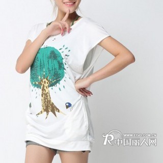 超便宜印花时尚T恤批发韩版新款女装T恤批发长款印花女装T恤批